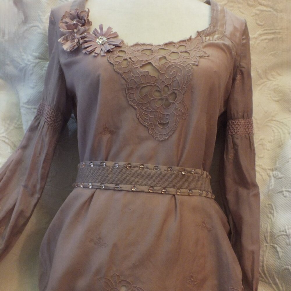 Vintage Embroidered Romantic Long Sleeve Top in Lilac with Beaded Belt by Patric - Picture 10 of 14